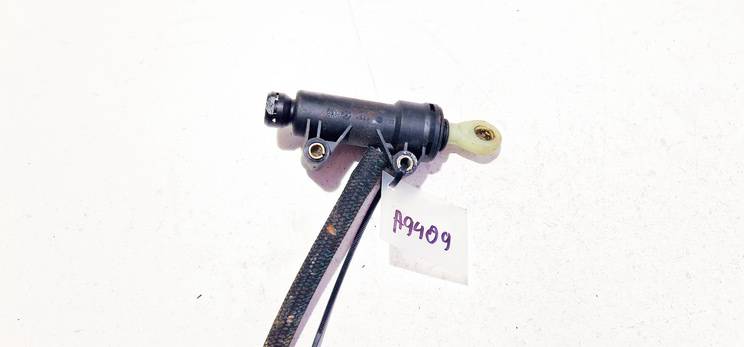 21526758822 BMW X3 2005 Master clutch cylinder - Thumbnail 2