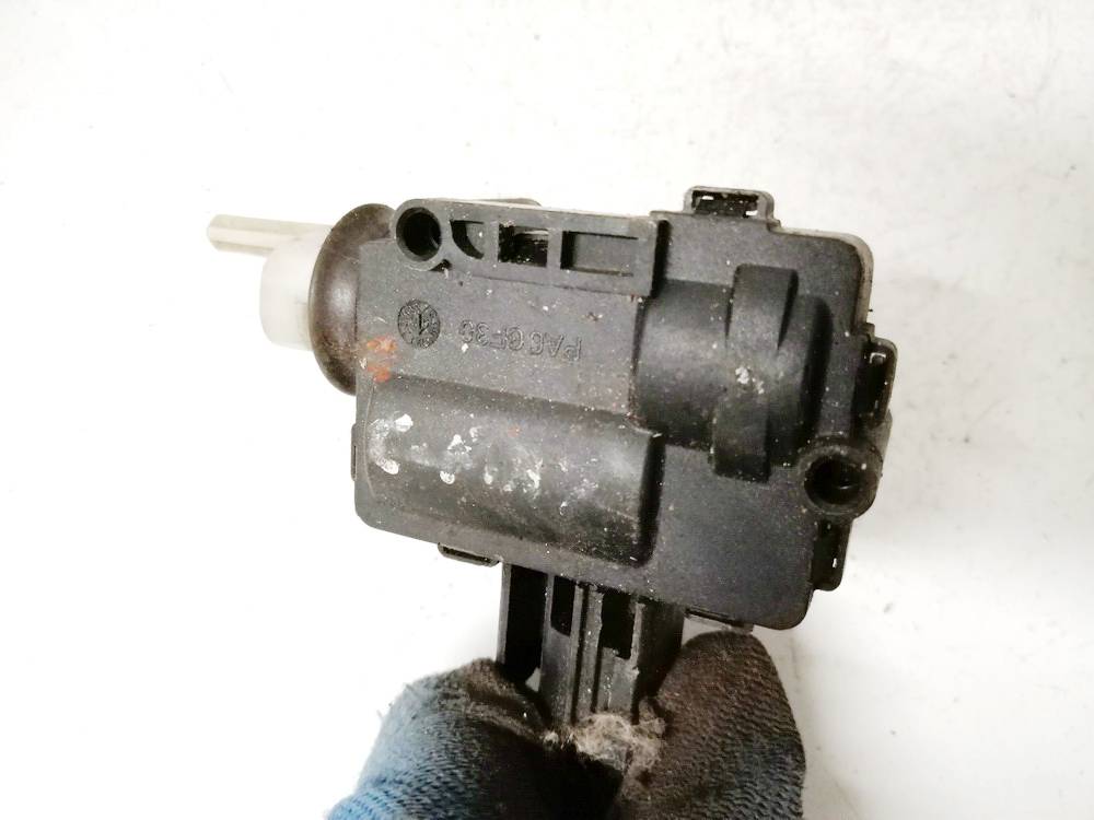 Volvo V40 1996 Kiti voztuvai - Thumbnail 3