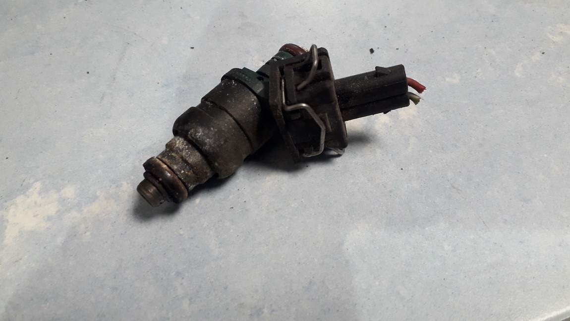 037906031AA Volkswagen Golf 2001 Fuel Injector