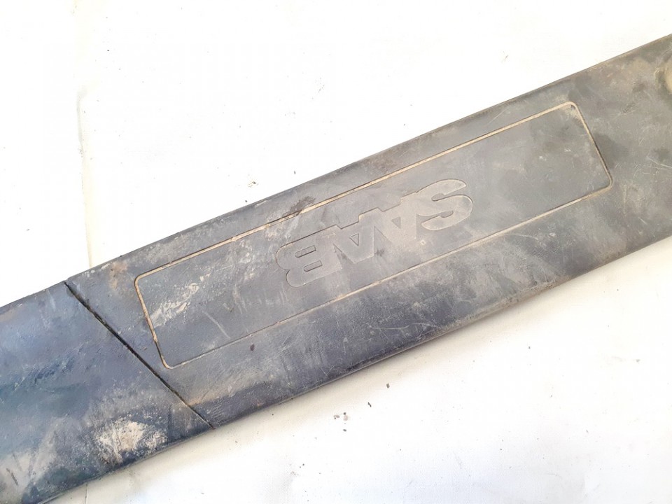 SAAB 9-3 1998 Warning Triangle Integrated into Trunk - Thumbnail 3