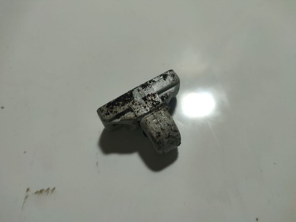 Volkswagen Touran 2003 Support de crochet, clip pare-soleil - Thumbnail 2