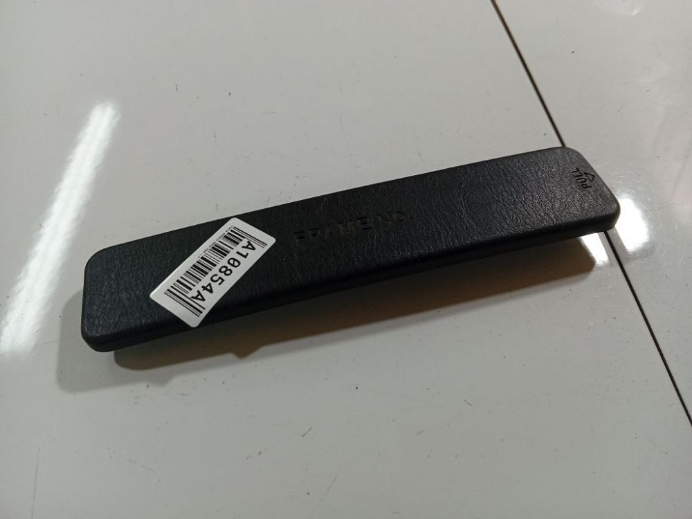 Toyota Avensis Verso 2005 Wykończenie wnętrza (plastikowe elementy)