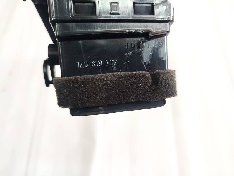 1Z0819702 Skoda Octavia 2005 Dash Vent (Air Vent Grille) - Thumbnail 3