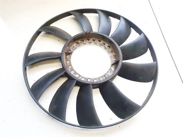 058121301B Skoda Superb 2005 Fan Blade