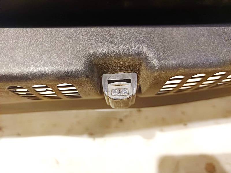 Skoda Octavia 2007 Priekinio stiklo apiplovimo purkstukas - Thumbnail 3