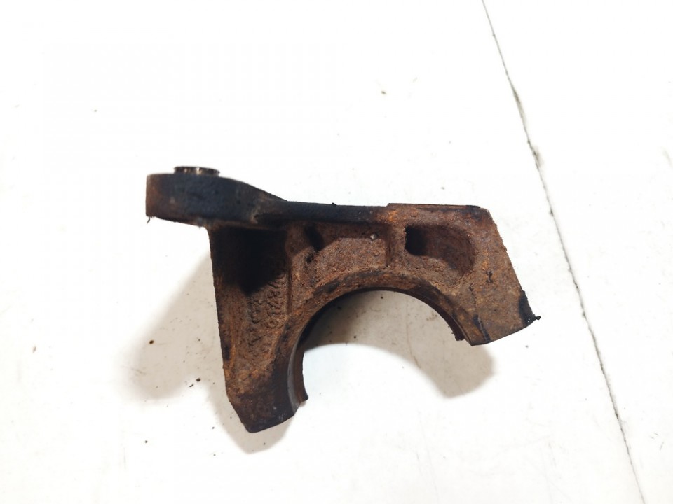 9143466 Volvo V70 2003 Variklio kronsteinas ir Greiciu dezes kronsteinas - Thumbnail 3