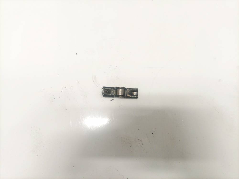 Volvo V50 2005 Voztuvo pakelejas (voztuvo svirtele, karomislai)