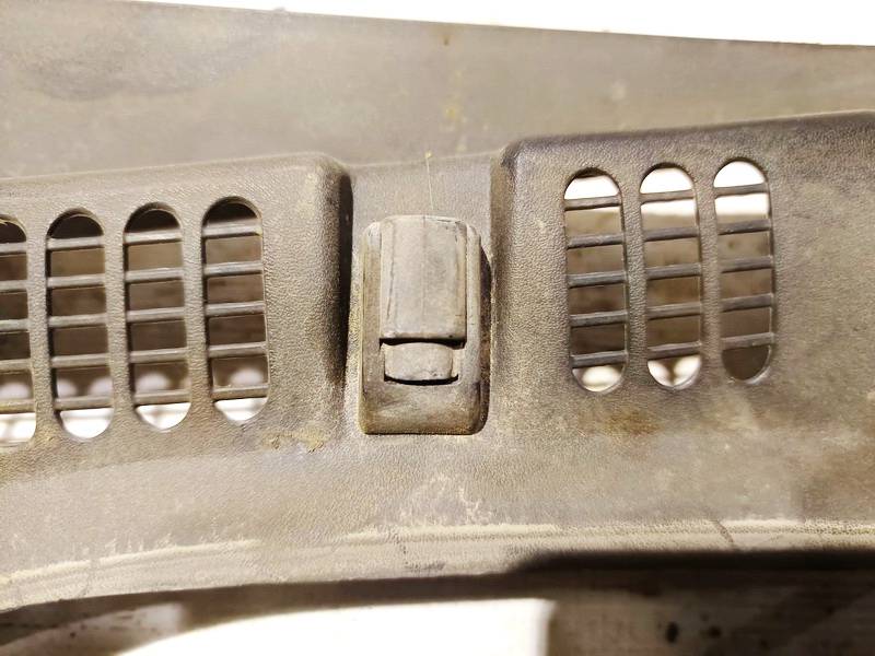 Skoda Octavia 2007 Tuulilasin pesun suutin