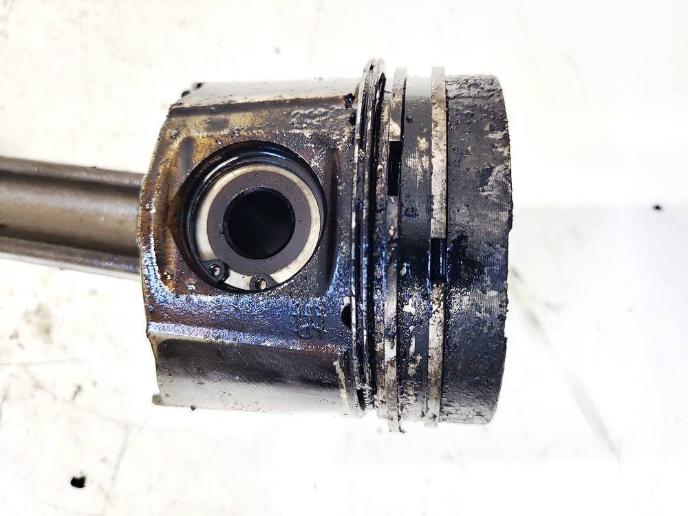 Nissan Primera 2004 Piston and Conrod (Connecting rod) - Thumbnail 2