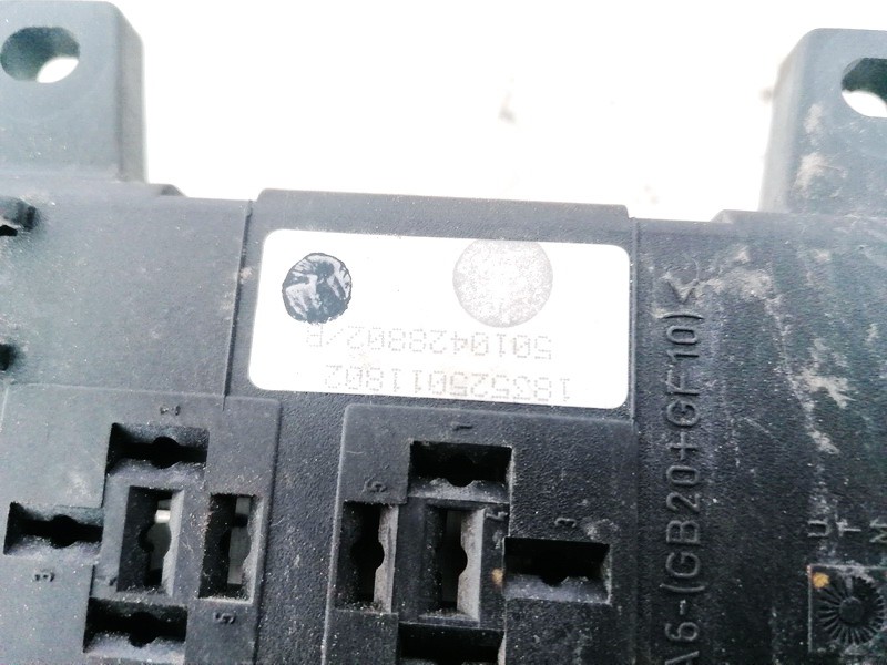 5010428802 Truck - Renault Magnum 2002 Fuse box - Thumbnail 3