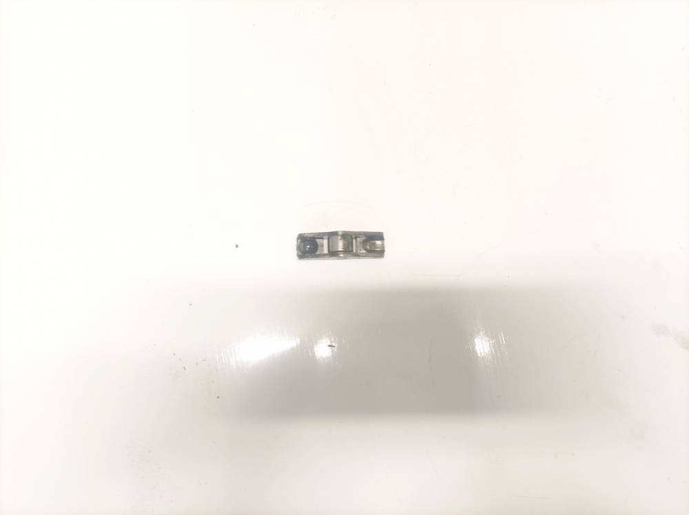 Volvo V50 2005 Voztuvo pakelejas (voztuvo svirtele, karomislai)