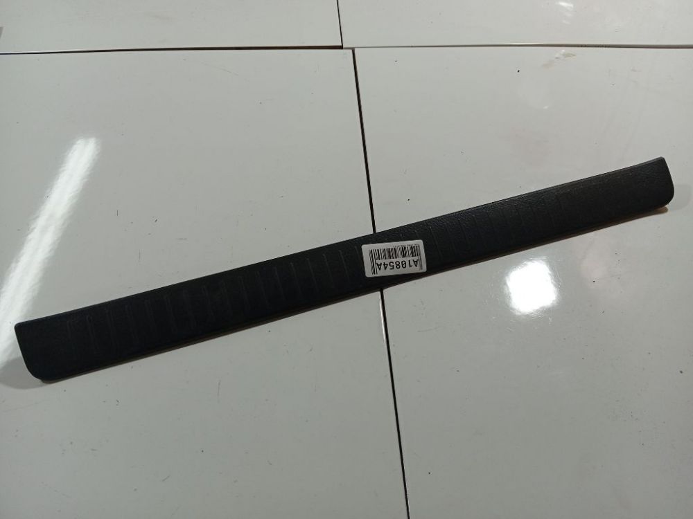 6791144040 Toyota Avensis Verso 2005 Listwa wykończeniowa progowa wewnętrzna - PRZEDNIE PRAWE