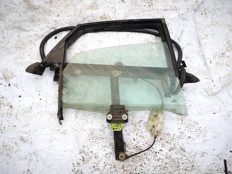 Audi A4 2001 Etuoven ikkunalasin kehys - TAKANA OIKEALLA