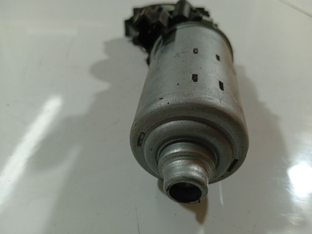 8582033020 Toyota Avensis 2005 Istuimen moottori - EDESSÄ VASEMMALLA - Thumbnail 3