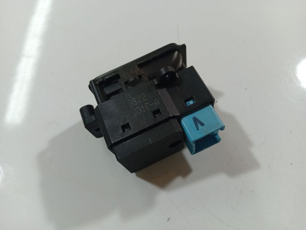 Honda Accord 2004 Stiklo valdymo mygtukas (lango pakeliko mygtukai) - Thumbnail 2