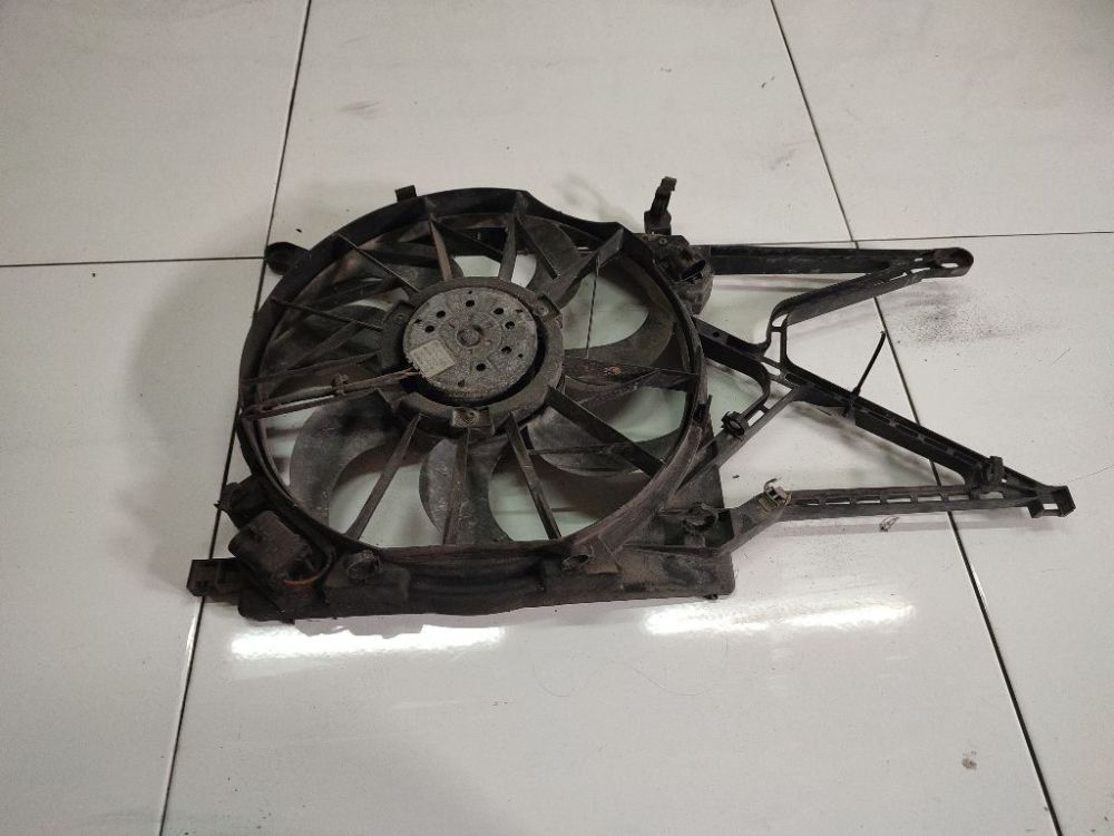 0130303246 Opel Astra 2001 диффузор (вентилятор радиатора)