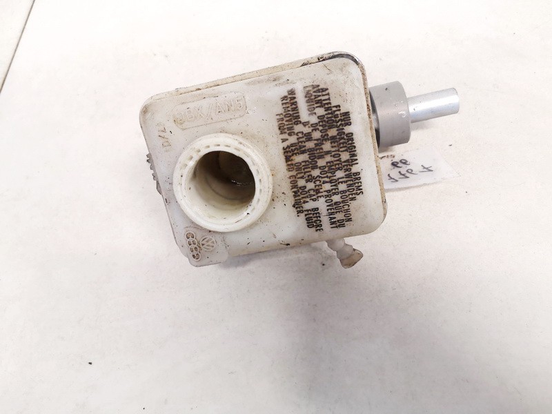 L481402 Volkswagen Bora 2001 Brake Master Cylinder Reservoir