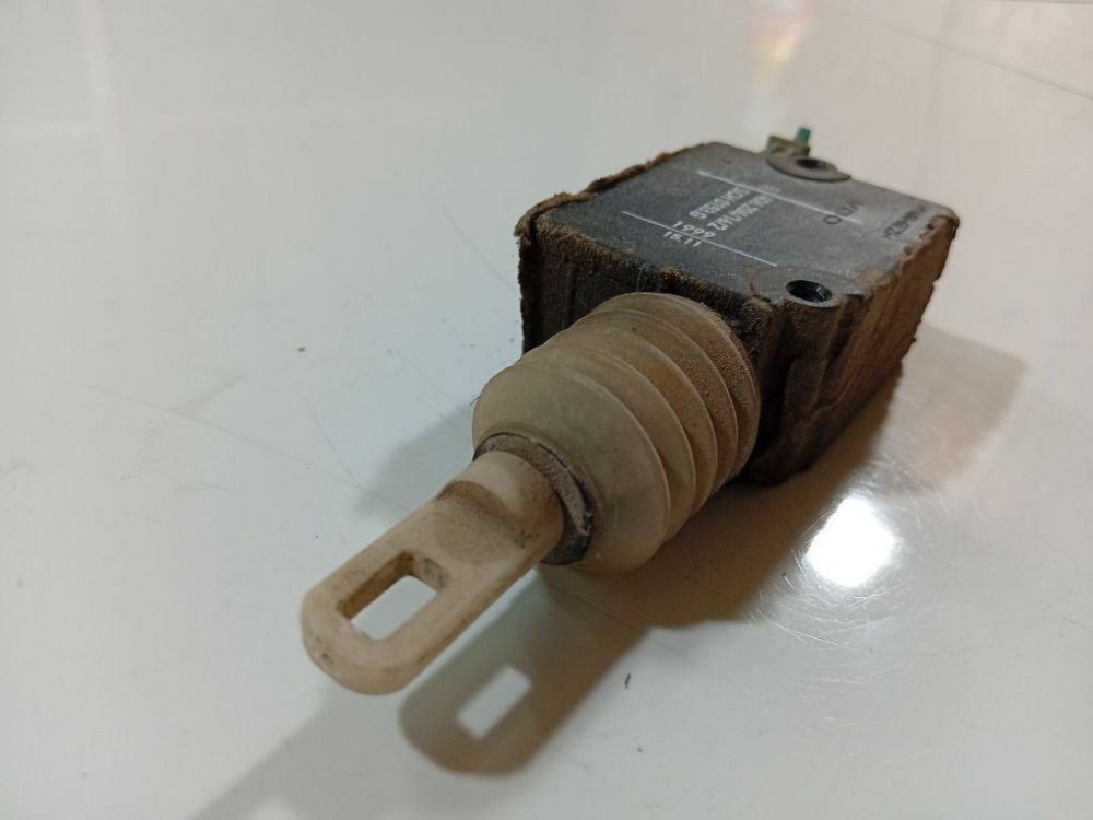 406204162 Seat Alhambra 1999 Centrinio duru uzrakto varikliukas - Thumbnail 2