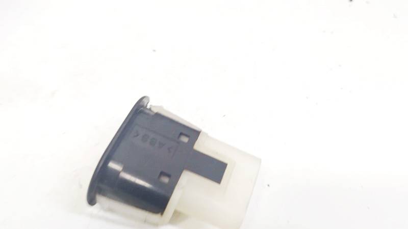 4733440 SAAB 9-5 2005 Interruptor para abrir la puerta trasera - Thumbnail 2