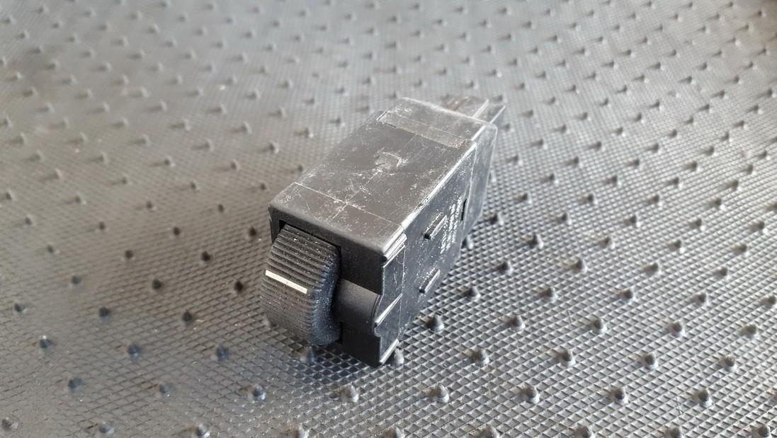 MR114337 Mitsubishi Carisma 2001 Headlight Range Control Light Controller Lighting