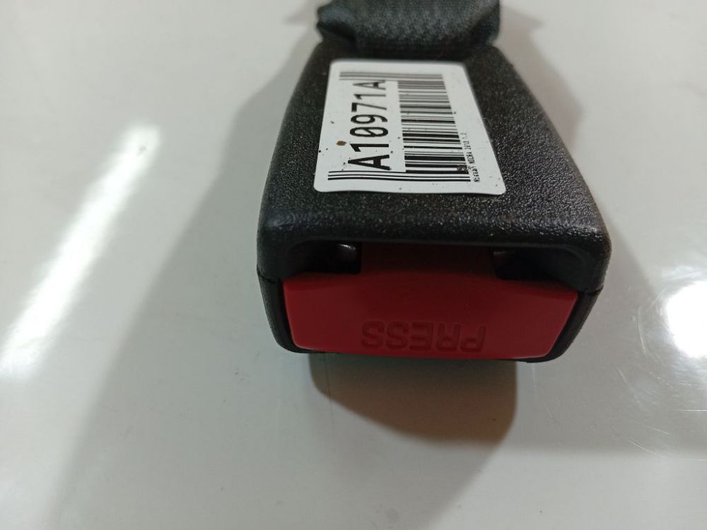 Nissan Micra 2013 Drošības jostas sprādze (turētājs) - AIZMUGURE PA LABI - Thumbnail 2