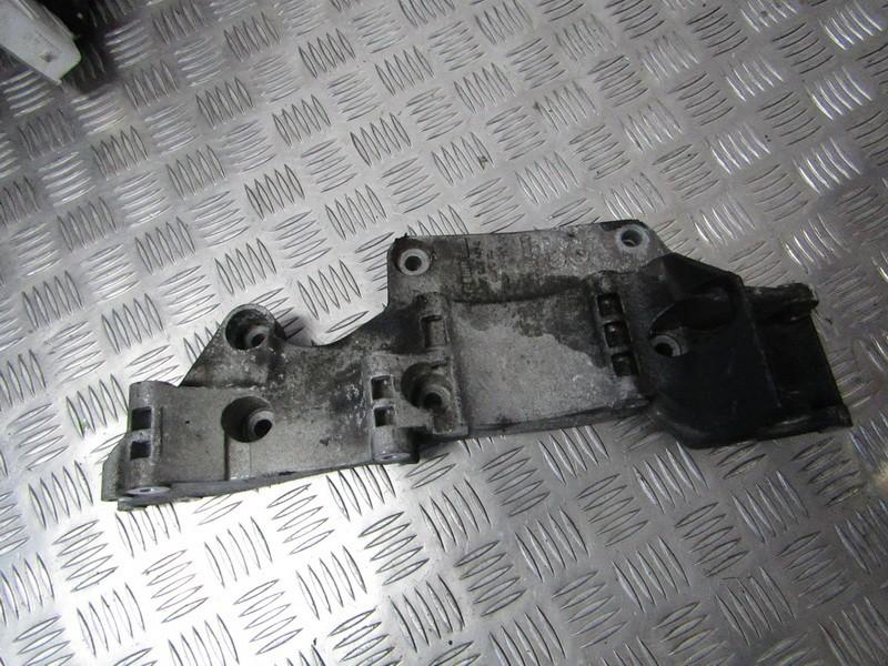 R045903143C Volkswagen Golf 1999 Engine Mount Bracket and Gearbox Mount Bracket