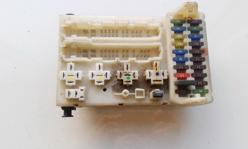 93BG14K150AD Ford Mondeo 1995 Fuse box