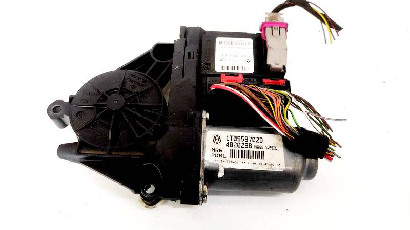 1K0959792J Skoda Octavia 2006 Window Motor - REAR LEFT