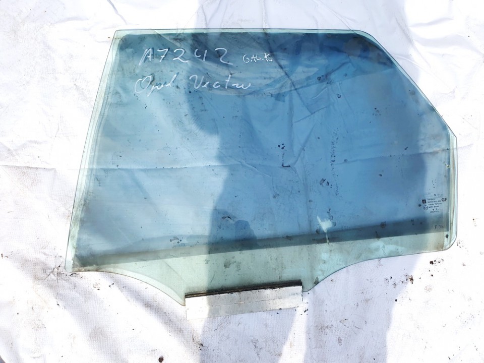 Opel Vectra 2000 Duru stiklas G.K.