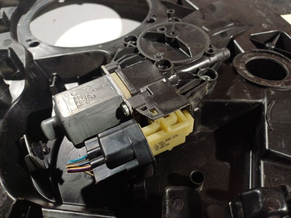 8A6114A3893 Ford Fiesta 2009 Duru lango pakelejo varikliukas P.K. - Thumbnail 3