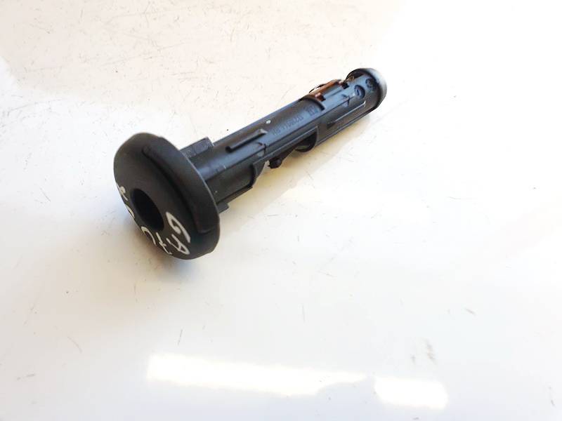 13210944 Opel Corsa 2011 Wykończenie wnętrza (plastikowe elementy) - Thumbnail 2