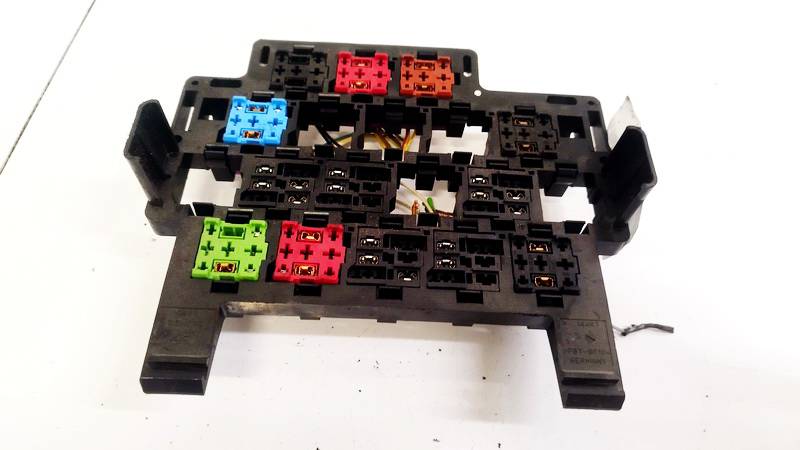 Volkswagen Sharan 2006 Fuse box