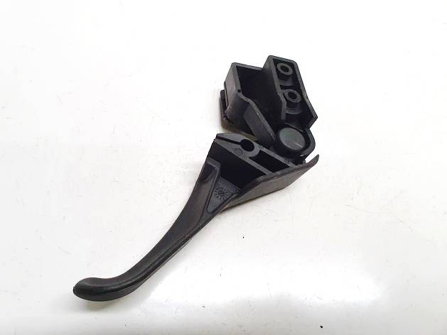 3B1823533 Volkswagen Passat 2001 Hood Release Handle - Thumbnail 3
