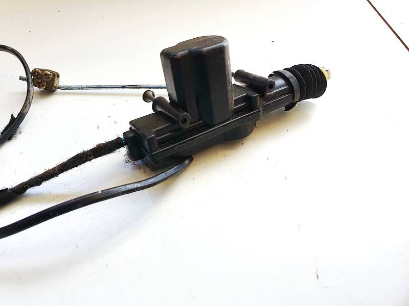 932037992 Volkswagen Caddy 2007 Centrinio duru uzrakto varikliukas - Thumbnail 3