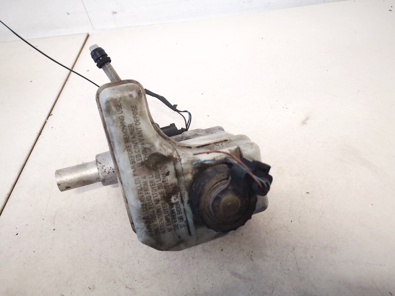 3c2611301 used Brake Master Cylinder Reservoir Volkswagen Passat 2007 2