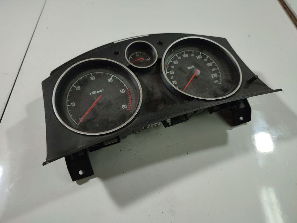 13225988 Opel Astra 2005 Nopeusmittari – mittaristo