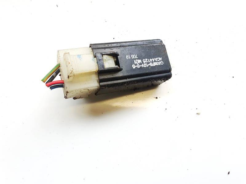 ACA44125M01 Mazda 323 1998 Relay module