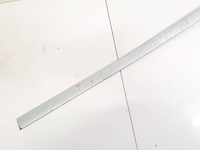 Audi A6 1998 Etuoven lista (muoto) - EDESSÄ OIKEALLA