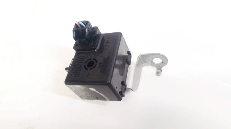 8665013010 Toyota Corolla Verso 2006 Relay module - Thumbnail 3