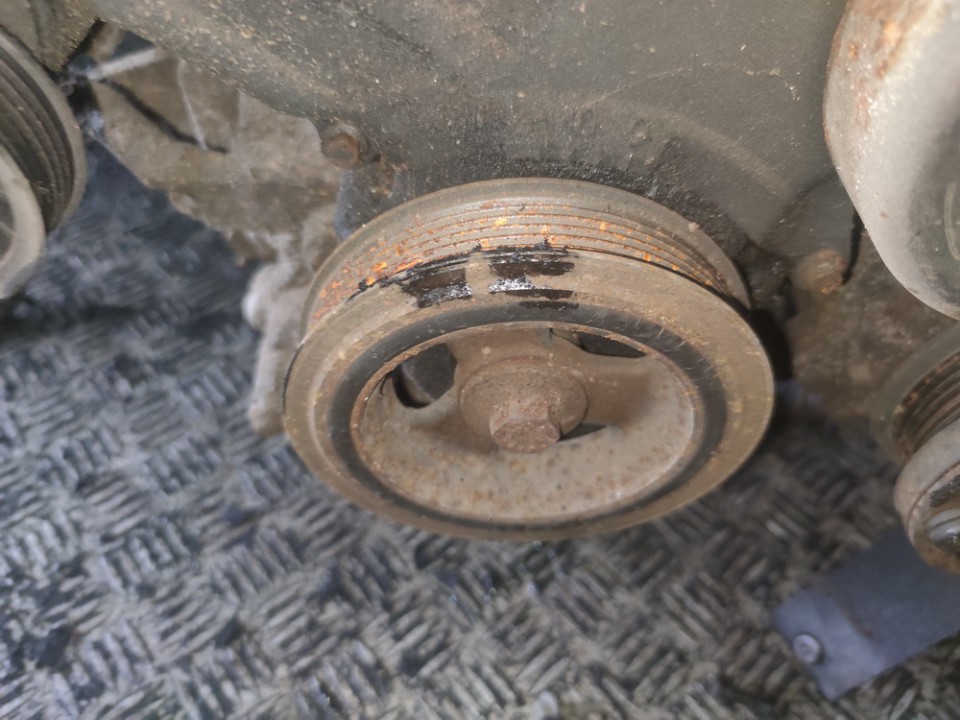 used used Crankshaft Belt Pulley Ford Focus 1998 1.6L 30EUR EIS01000873