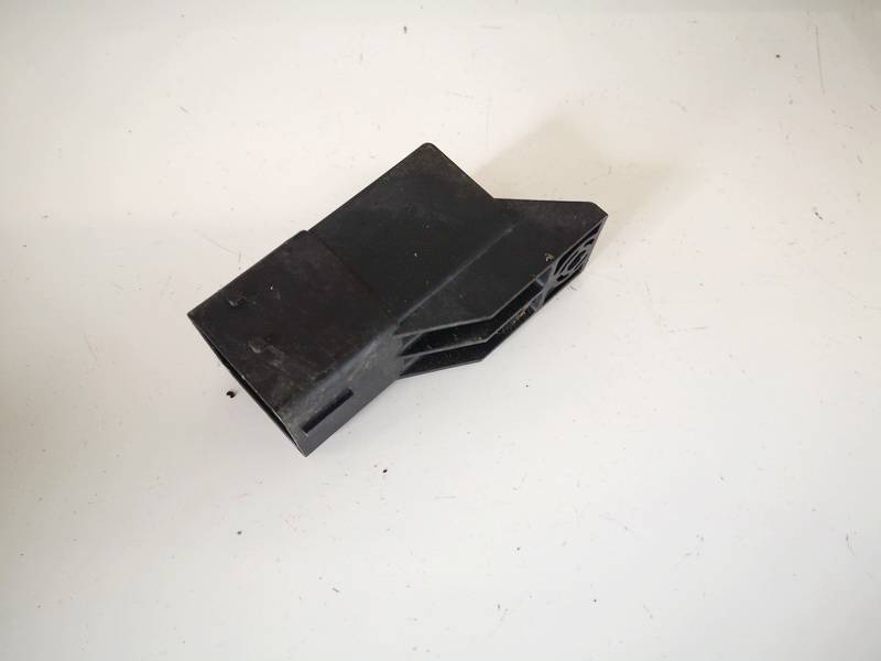 9803299780 Citroen C4 2018 Zvakiu Pakaitinimo rele - Thumbnail 3