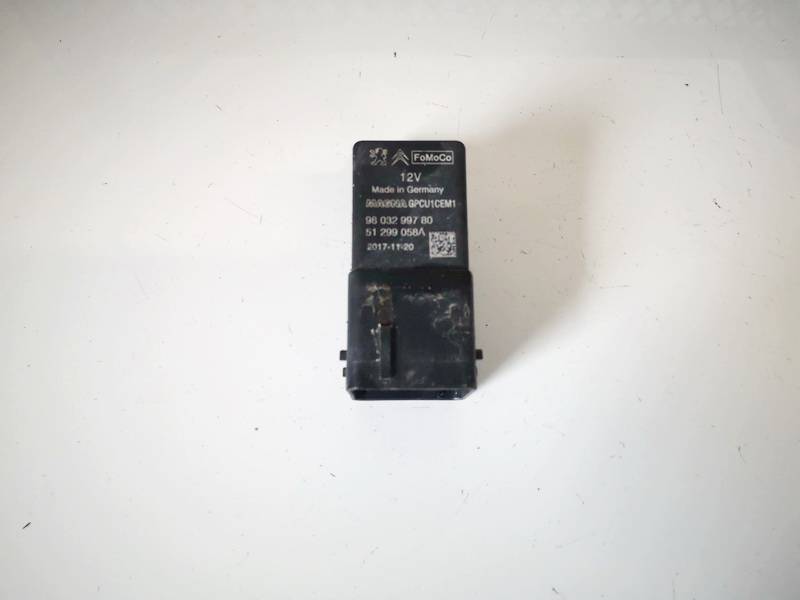 9803299780 Citroen C4 2018 Zvakiu Pakaitinimo rele