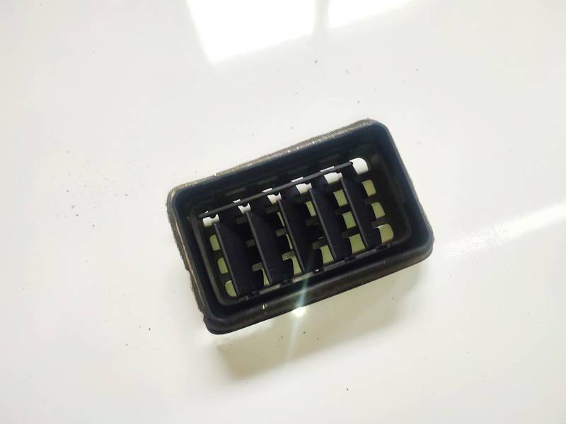 9798023000 Hyundai Santa Fe 2007 Dash Vent (Air Vent Grille) - Thumbnail 2