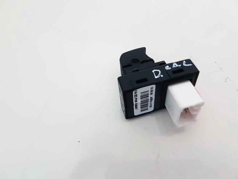 935751H100 Kia Ceed 2010 Power window control (Window Regulator-Window Switch)