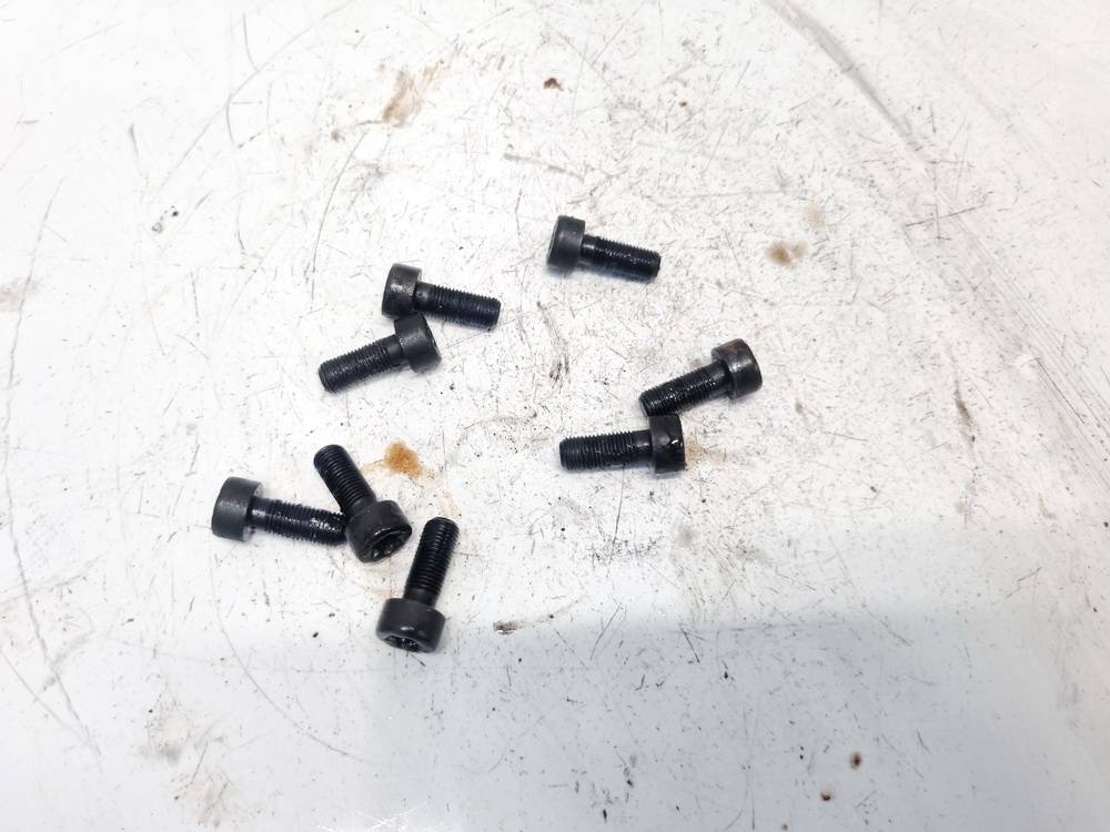 Ford Kuga 2008 vis de volant