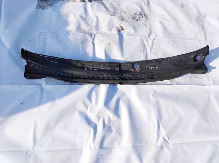 5570902070/80 Toyota Corolla 2003 Wiper Muolding - FRONT