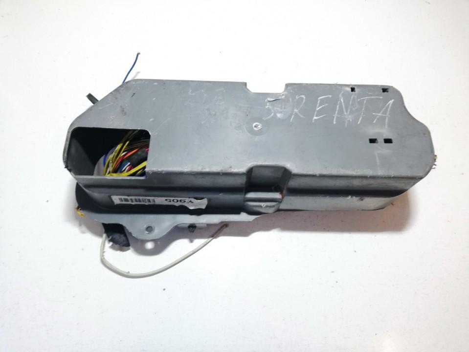 y905 bl3, ak4745 Fuse box Kia Sorento 2006 0.0L 14EUR EIS00588749