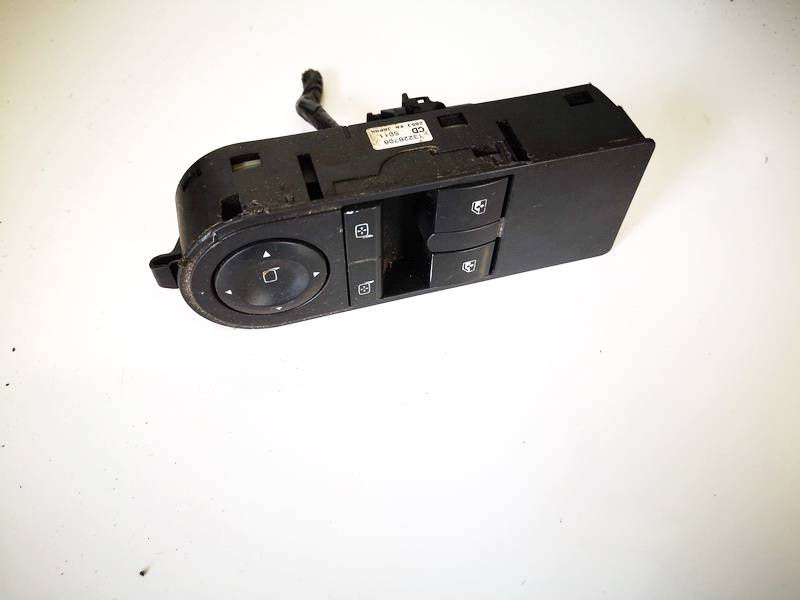 13228706 Opel Zafira 2007 Sähkötoimisen ikkunan ohjauskytkin