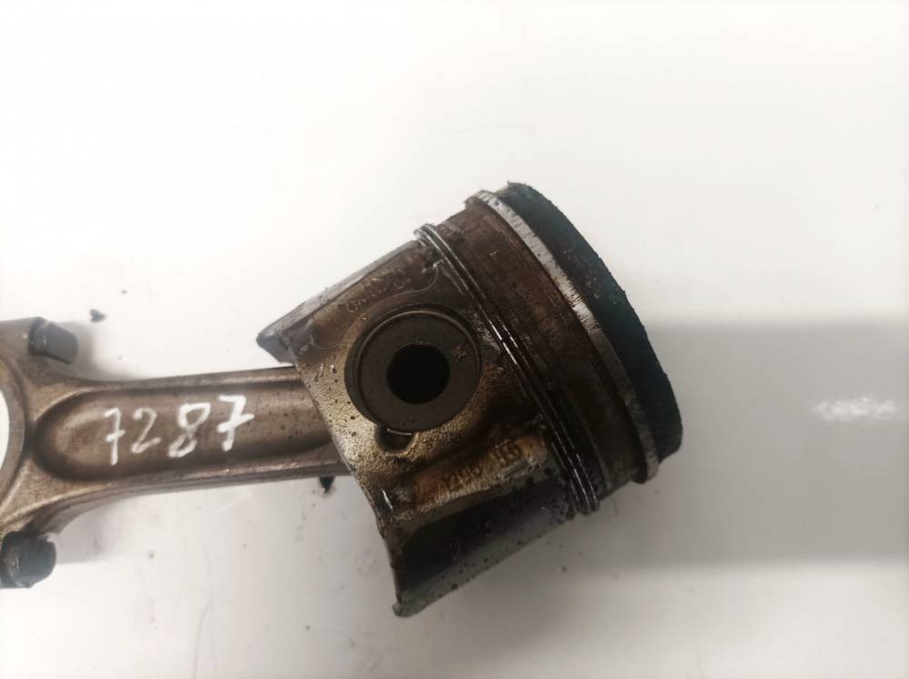 Volvo V50 2005 PISTON, Pistón con biela - Thumbnail 2