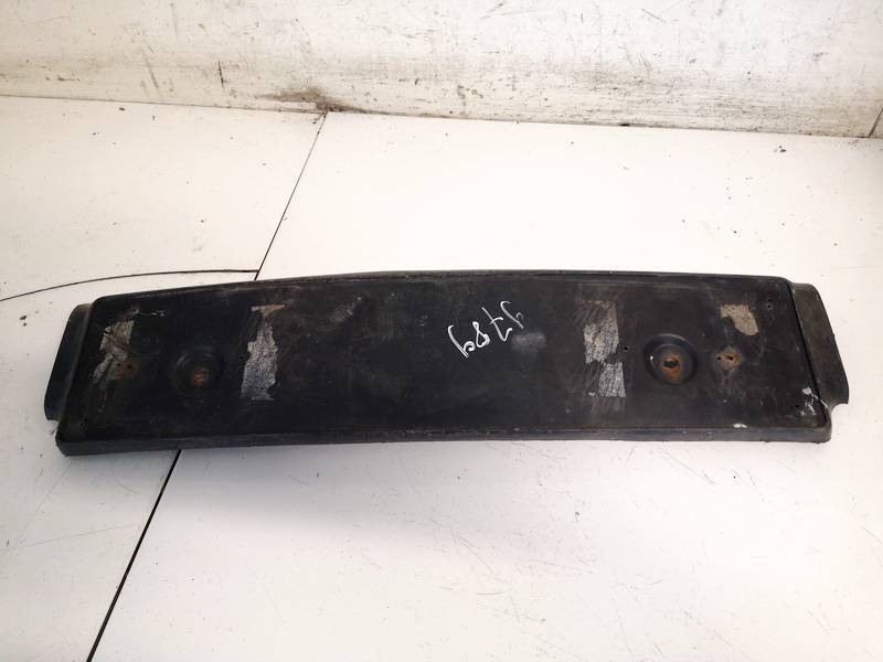 4A0807287 Audi 100 1993 Rekisterikilven pidike - EDESSÄ